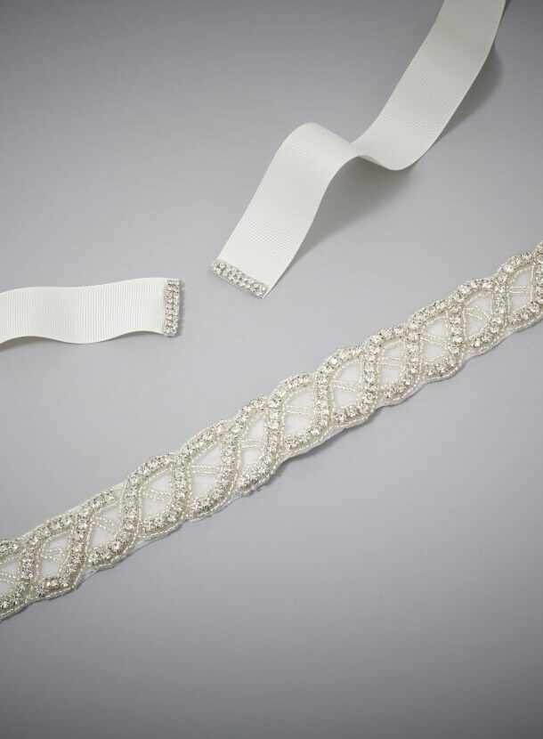 INFINITY-DIAMANTE-BELT